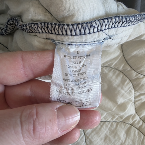 Carly Jean Los Angeles Light Blue Quilted Jacket - Picture 3 of 3